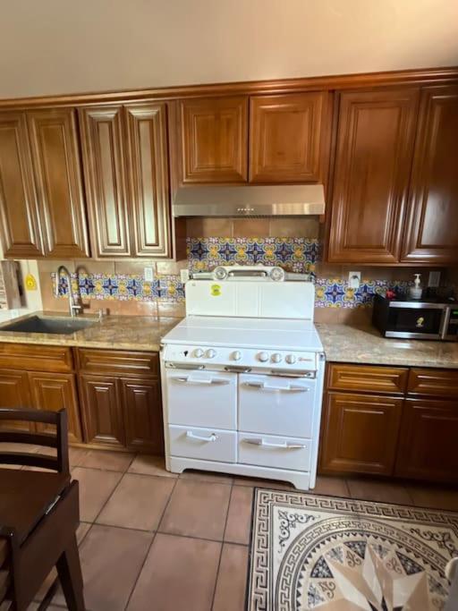 Charming Casita All Too Yourself Near Midtown Apartman Sacramento Kültér fotó